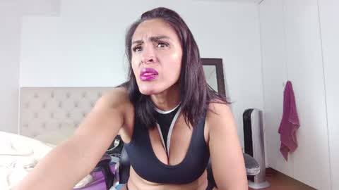 Snapshot of ms_freya chatting on July 2026 05:34:01 AM Freya online show from July 2026 05:34:01 AM
