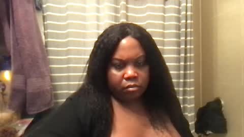 Snapshot of msjonemillion chatting on December 2024 06:58:01 AM Chocolate Candy Stick online show from December 2024 06:58:01 AM