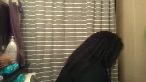 Snapshot of msjonemillion chatting on January 2025 03:08:01 AM Chocolate Candy Stick online show from January 2025 03:08:01 AM