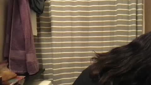 Snapshot of msjonemillion chatting on February 2025 02:48:02 AM Chocolate Candy Stick online show from February 2025 02:48:02 AM