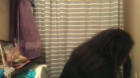 Snapshot of msjonemillion chatting on February 2025 05:15:02 AM Chocolate Candy Stick online show from February 2025 05:15:02 AM