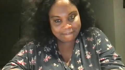 Snapshot of msjonemillion chatting on November 2025 01:59:02 AM Chocolate Candy Stick online show from November 2025 01:59:02 AM