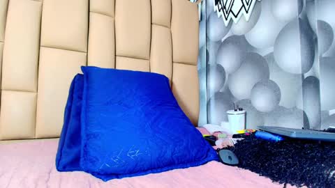 MARIA ANTONELLA 3 online show from October 2025 03:12:02 AM