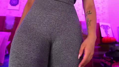 Manuela  online show from February 2025 03:01:01 AM