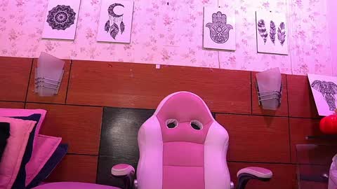 Manuela  online show from February 2025 03:08:02 AM