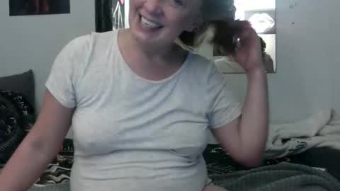 mswhitneyy online show from March 2026 04:48:01 AM