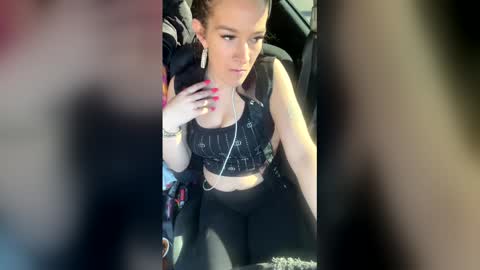 Tara Jane online show from February 2026 05:05:02 PM