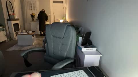 mtb1697 online show from November 2025 11:43:02 PM