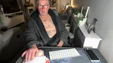 mtb1697 online show from March 2026 12:25:01 AM