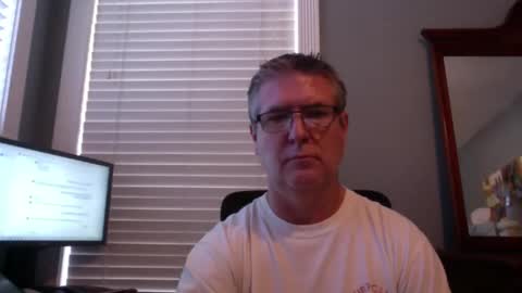 Snapshot of mtbrdr76 chatting on May 2026 09:44:02 PM Fun time Daddy online show from May 2026 09:44:02 PM