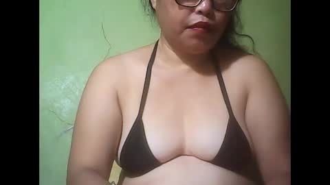 muffy_bunny online show from September 2025 07:02:02 PM