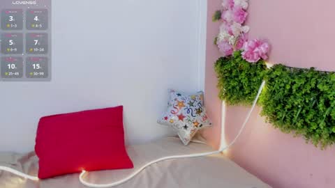 Snapshot of mulan_queen chatting on June 2026 01:31:01 PM Mulan online show from June 2026 01:31:01 PM