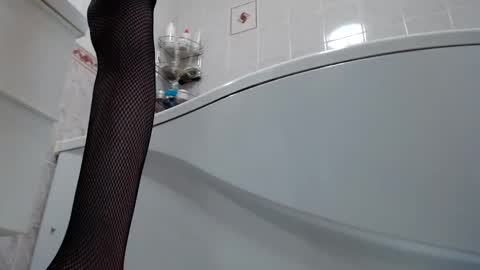 Snapshot of mullty chatting on December 2024 01:59:02 AM Mullty online show from December 2024 01:59:02 AM