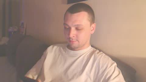 Snapshot of multiply1 chatting on October 2025 01:17:01 AM Erik online show from October 2025 01:17:01 AM