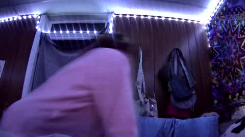 mumnxdor online show from February 2026 11:50:01 AM