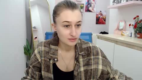 Snapshot of muriel_elvin chatting on October 2025 09:24:02 AM muriel_elvin online show from October 2025 09:24:02 AM