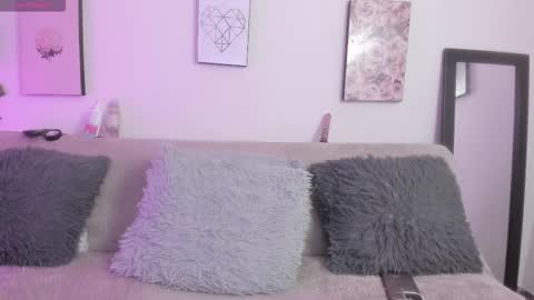 muriell_69 online show from January 2026 07:19:01 PM