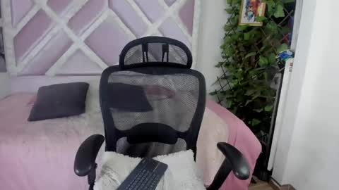 Snapshot of muriell_69 chatting on June 2026 06:36:02 PM muriell_69 online show from June 2026 06:36:02 PM