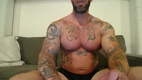 Snapshot of muscle761004 chatting on May 2026 01:55:01 AM muscle761004 online show from May 2026 01:55:01 AM
