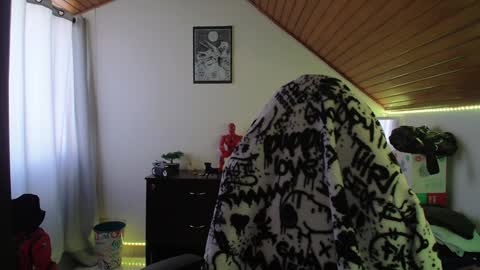 David Big online show from December 2024 01:10:01 PM