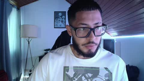 Snapshot of muscle_cock32 chatting on December 2024 11:11:02 AM David Big online show from December 2024 11:11:02 AM