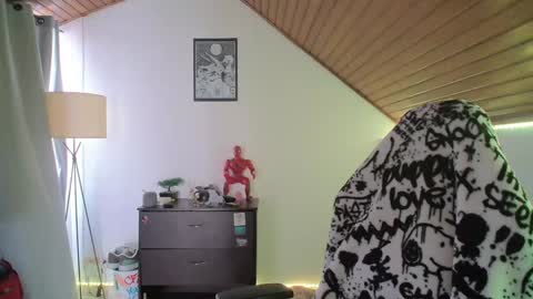 Snapshot of muscle_cock32 chatting on December 2024 09:23:02 PM David Big online show from December 2024 09:23:02 PM