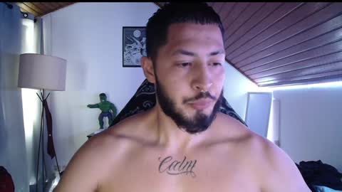 Snapshot of muscle_cock32 chatting on January 2025 08:33:01 PM David Big online show from January 2025 08:33:01 PM