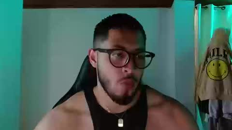 Snapshot of muscle_cock32 chatting on September 2025 05:03:02 PM David Big online show from September 2025 05:03:02 PM