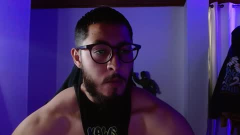 Snapshot of muscle_cock32 chatting on November 2025 01:33:02 PM David Big online show from November 2025 01:33:02 PM