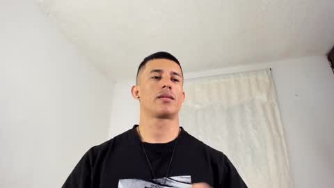 Muscle Man online show from November 2025 10:03:02 PM