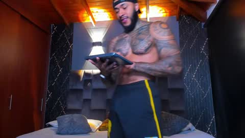 Nick online show from January 2025 03:01:02 PM