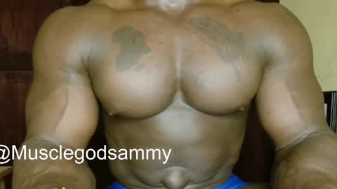 musclegod23 online show from January 2026 11:58:02 PM