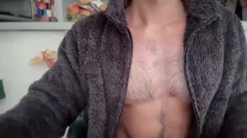 Snapshot of musclehair3 chatting on February 2025 12:36:02 PM musclehair3 online show from February 2025 12:36:02 PM