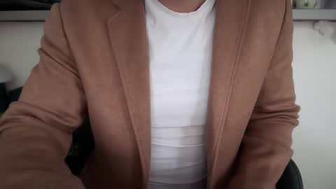 Snapshot of musclehair3 chatting on February 2025 12:37:01 PM musclehair3 online show from February 2025 12:37:01 PM