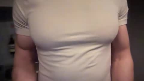 Snapshot of musclehair3 chatting on February 2025 09:47:01 PM musclehair3 online show from February 2025 09:47:01 PM