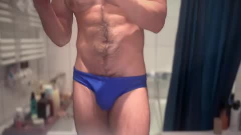 Snapshot of musclehair3 chatting on February 2025 11:21:02 PM musclehair3 online show from February 2025 11:21:02 PM