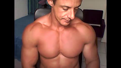 Snapshot of muscleoss chatting on September 2025 07:48:01 PM muscleoss online show from September 2025 07:48:01 PM