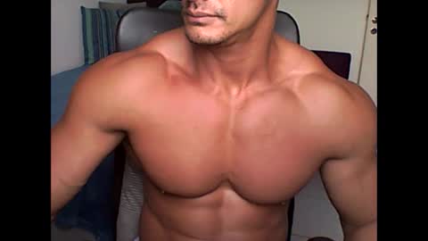 Snapshot of muscleoss chatting on September 2025 03:47:01 PM muscleoss online show from September 2025 03:47:01 PM