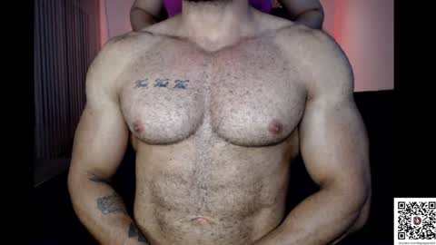 Snapshot of muscleweed420 chatting on January 2025 08:42:01 PM Ragnar online show from January 2025 08:42:01 PM