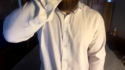 muscularjuggler online show from May 2026 01:34:01 AM