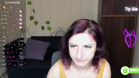 Snapshot of muse_kitty_jenia chatting on January 2025 02:04:02 AM Jenya online show from January 2025 02:04:02 AM