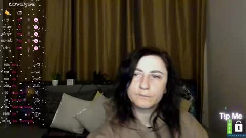 Snapshot of muse_kitty_jenia chatting on December 2025 06:41:02 AM Jenya online show from December 2025 06:41:02 AM