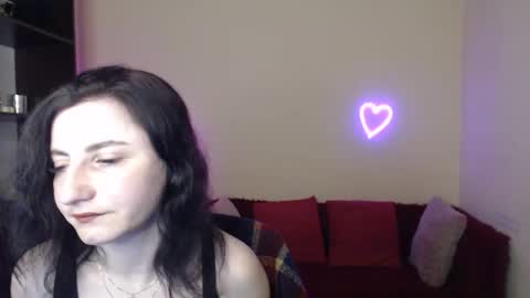 Jeneva online show from November 2025 07:03:01 PM