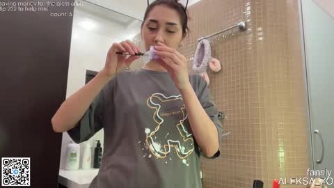 Snapshot of museleks chatting on September 2025 12:43:01 AM Aleksa online show from September 2025 12:43:01 AM