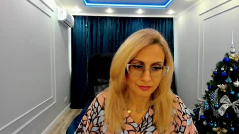 Diana online show from December 2024 11:32:02 AM