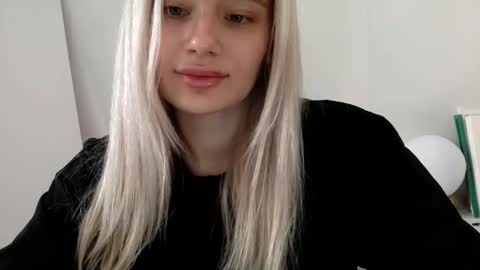musescorner online show from May 2026 02:36:02 PM