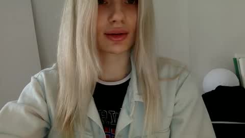 musescorner online show from May 2026 12:13:02 PM