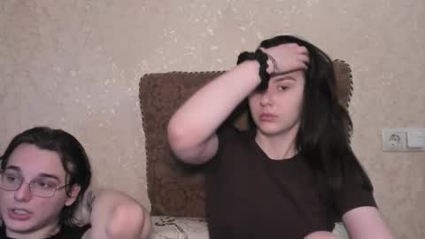 Snapshot of muuur_love chatting on March 2026 09:03:01 AM cute couple online show from March 2026 09:03:01 AM