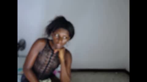 Snapshot of muyfer_latin_ts chatting on May 2026 05:47:02 AM mayfer online show from May 2026 05:47:02 AM