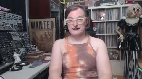 Muziknerd online show from April 2026 04:18:02 AM